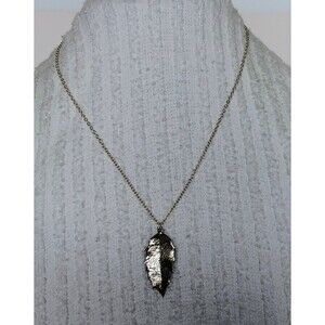 Vintage 925 Sterling Silver Real Holly Leaf Dipped Pendant Necklace 20 in/4.88g